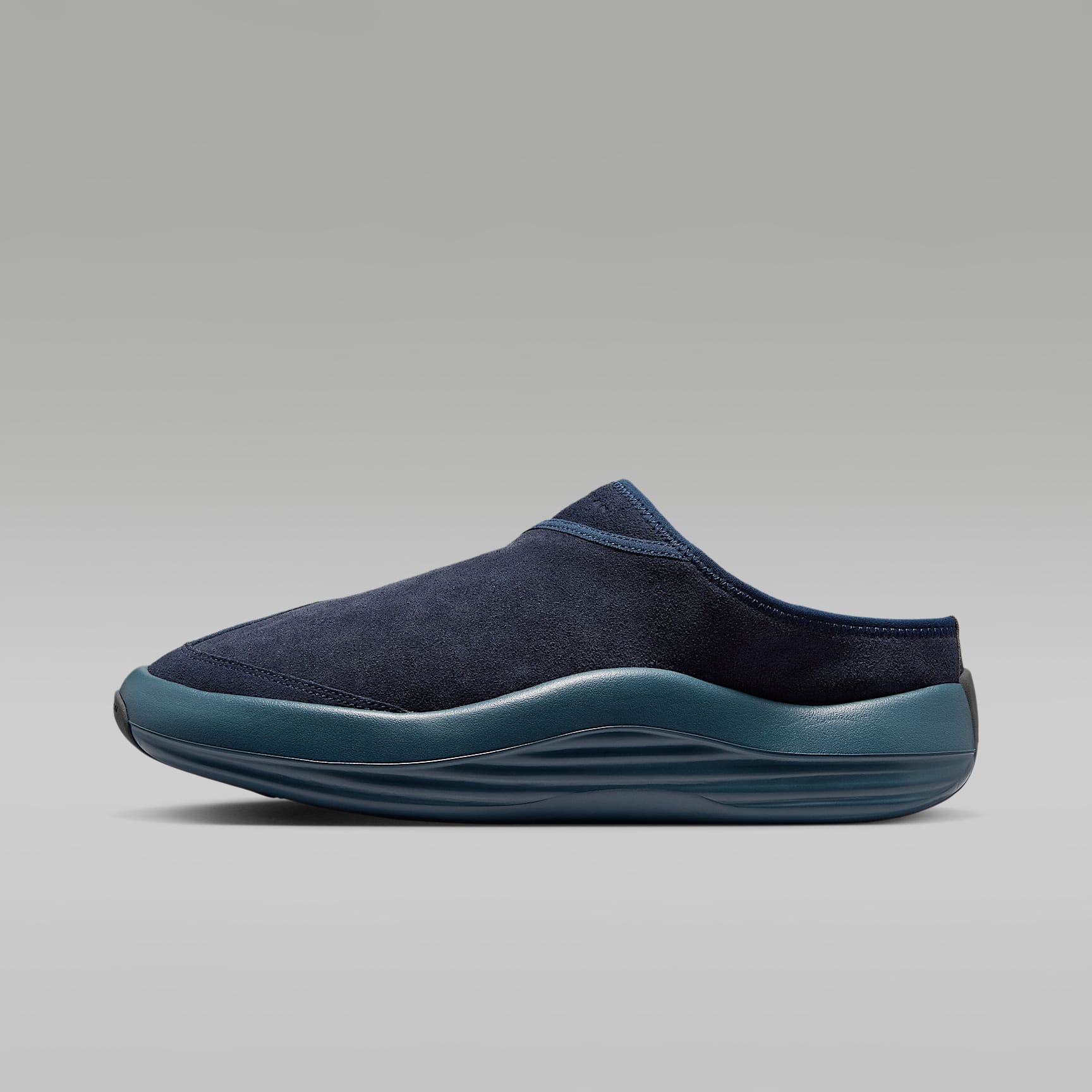 Jordan Future Men's Mules. Nike JP